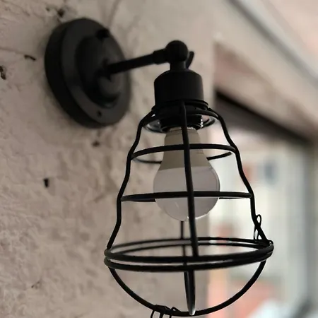 Timco 3-story With View And Air-conditioner تورنو