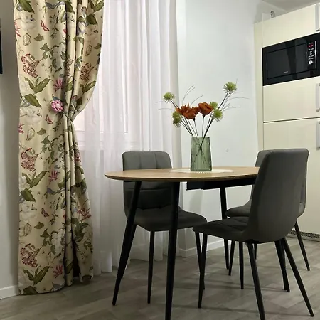 Timco 3-story With View And Air-conditioner