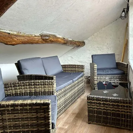 Timco 3-story With View And Air-conditioner Apartmán *