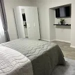 Timco 3-story With View And Air-conditioner Apartment *