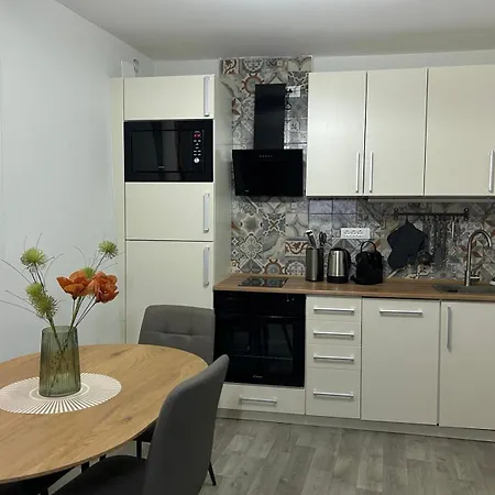 Apartment Timco 3-story With View And Air-conditioner